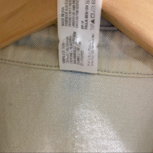 American Apparel 100% Cotton Light Denim Sleeveless Cropped Button-Down Tank Top - Picture 7 of 8